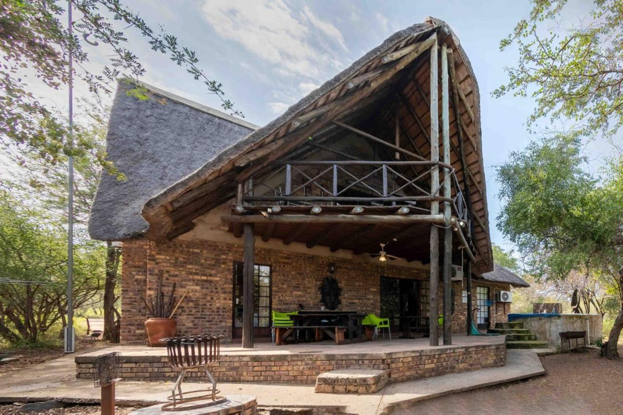 Mopani Manor Villa Marloth Park Exteriör bild